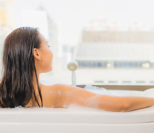 Benefits of Reclining in an Onsen Bubble Bath