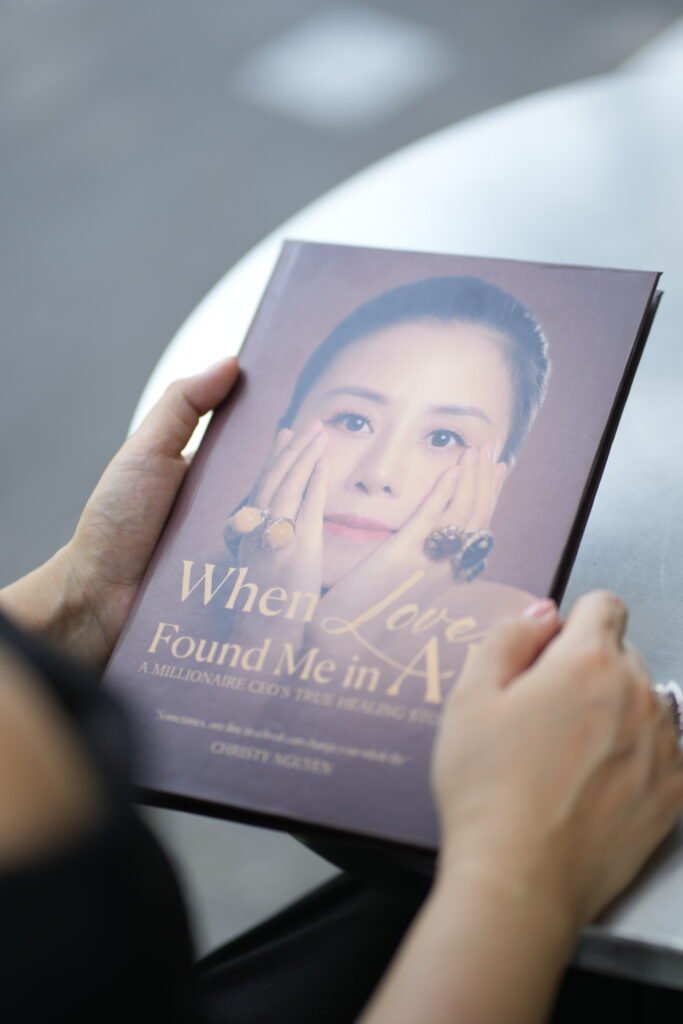 When Women Write, The World Changes DSC07366 683x1024